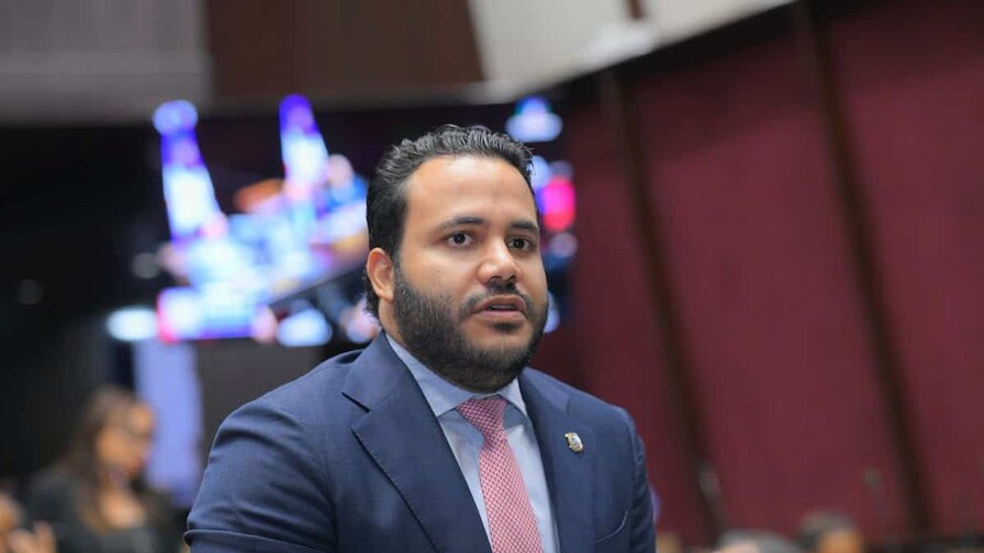 Diputado Rogelio Alfonso Genao renuncia al PRSC y denuncia falta de rumbo y liderazgo