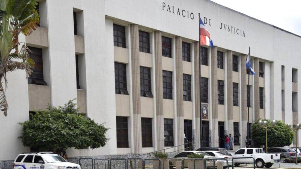 Condenan a ocho años a dos hombres por narcotráfico y lavado; un tercero recibe cinco años por porte ilegal de arma