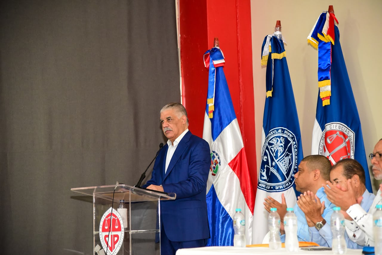 Miguel Vargas reclama mayor acción internacional ante crisis haitiana