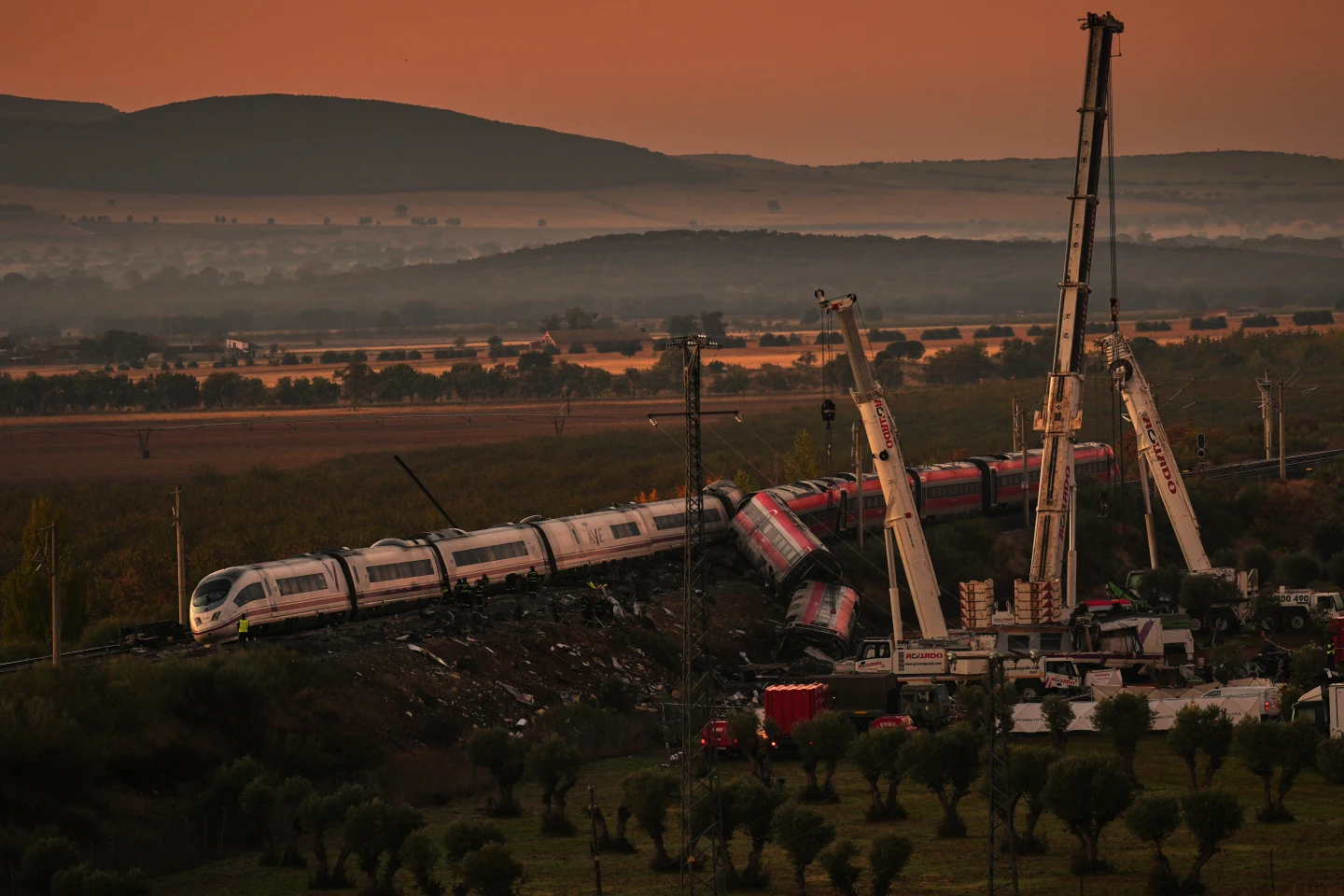 España afronta el segundo choque mortal de tren del año antes de las elecciones nacionales