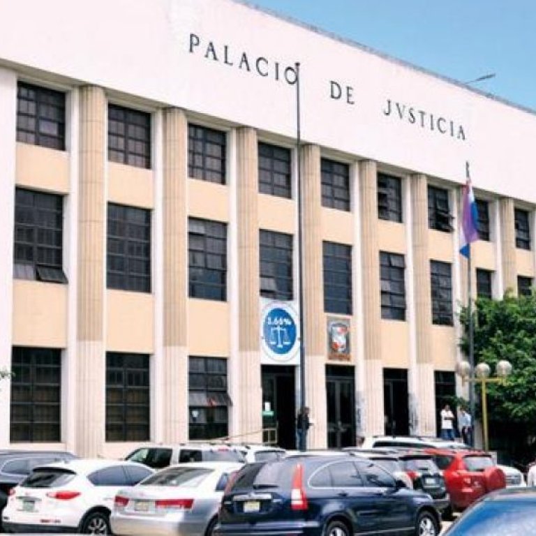 Ministerio Público pide prisión preventiva contra cuatro colombianos acusados de asaltos en Piantini y Naco