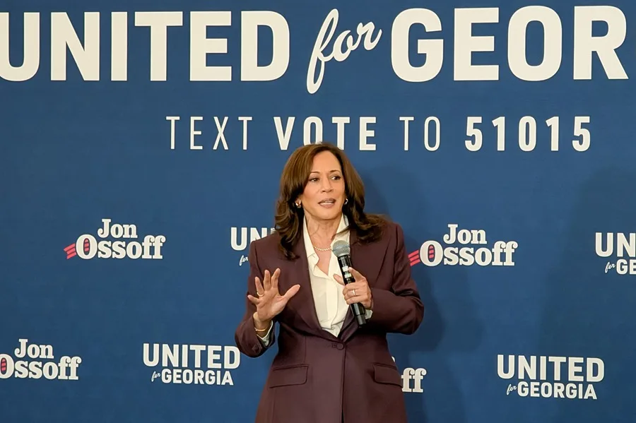 Kamala Harris pide votar contra la «tiranía» de Trump en la recta final de la campaña
