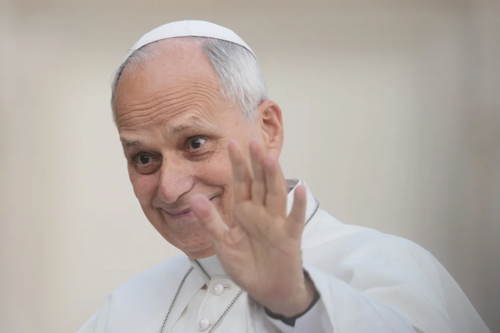 León XIV vota por correo en las elecciones legislativas de Estados Unidos y marca un hito papal