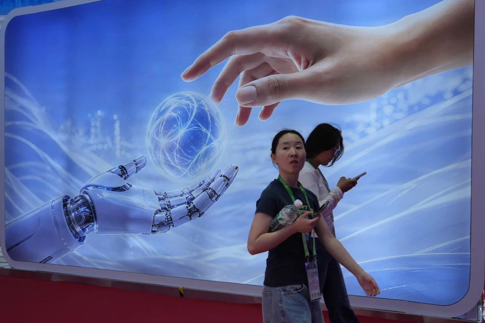 China rechaza propuesta de Anthropic para limitar su desarrollo de inteligencia artificial