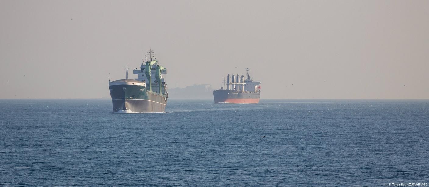 Escalada de ataques en el mar Negro amenaza exportaciones de granos y presiona los precios mundiales de los alimentos
