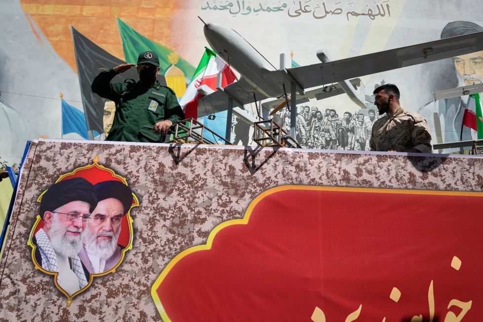 Irán moviliza a cientos de miles de voluntarios en su mayor demostración de fuerza desde el inicio de la guerra