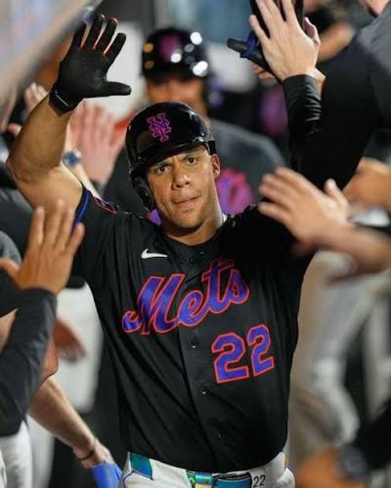 Juan Soto dispara su jonrón 26 y conduce a los Mets a victoria 6-3 sobre los Filis